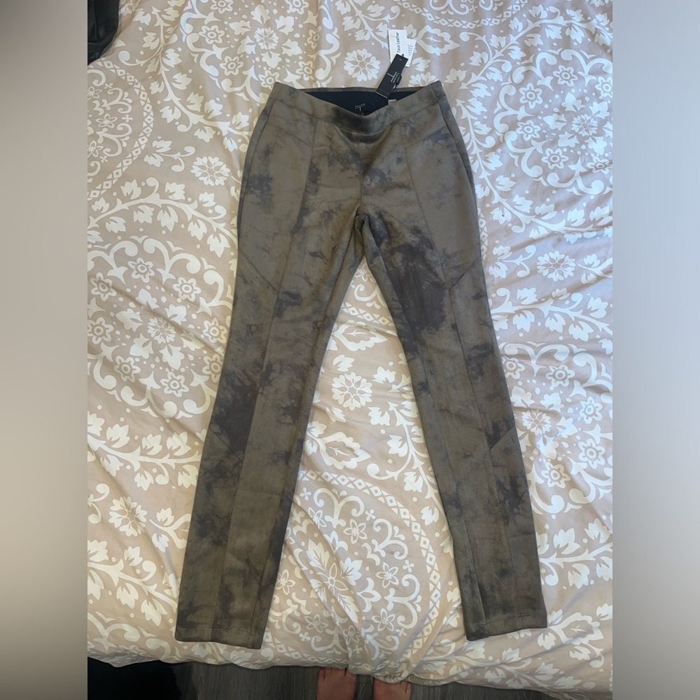 TTahari Olive/Black faux leather legging